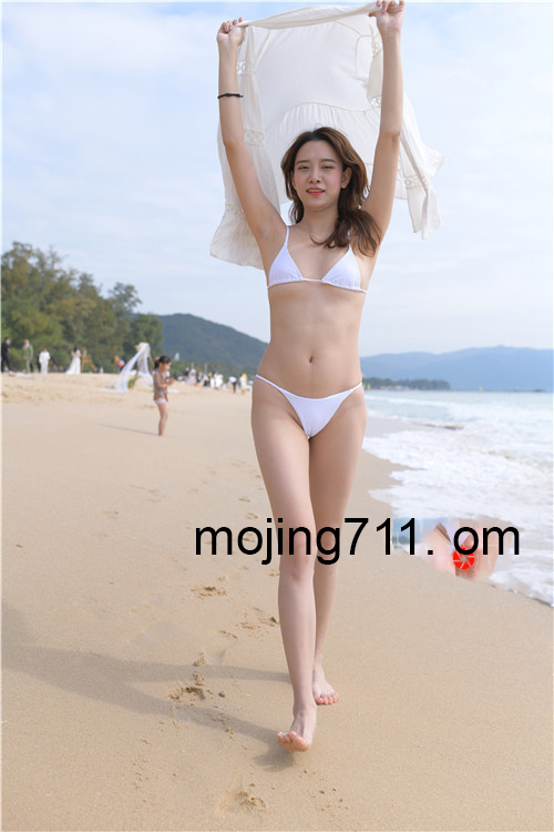 魔镜街拍 （套图）523 旅拍8季 红石 海边的白色比基尼长腿女孩 [5G/JPG]预览图片