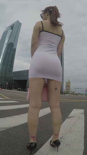 魔镜街拍 模拍白色连体包臀紧身裙（一）[2.89G/MP4]封面图片